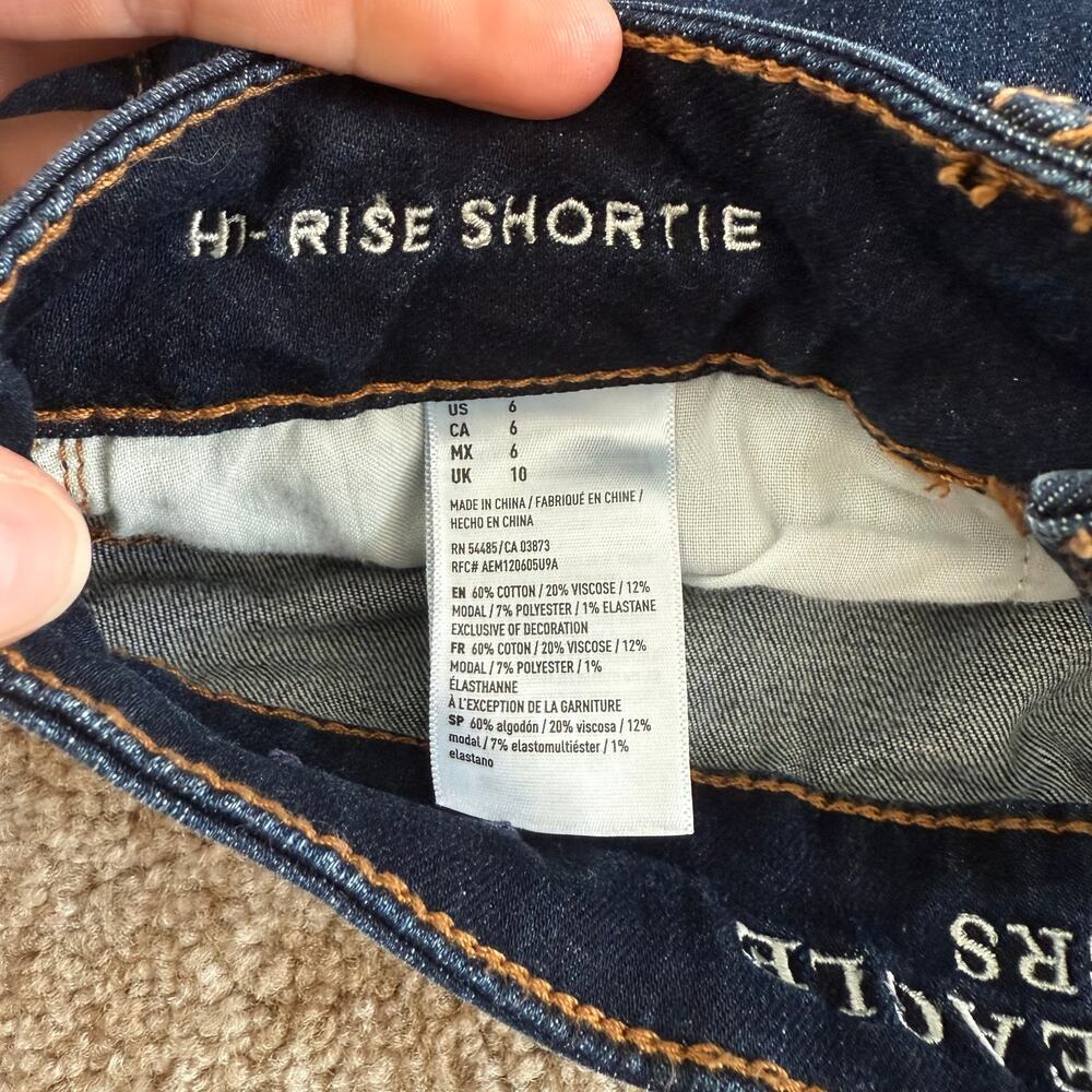 American Eagle Hi- Rise Shortie‎ Dark Wash Rolled Bottoms Casual Size 6 Summer - Picture 3 of 8